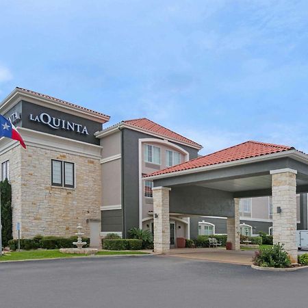 La Quinta By Wyndham Fredericksburg Hotel Екстериор снимка