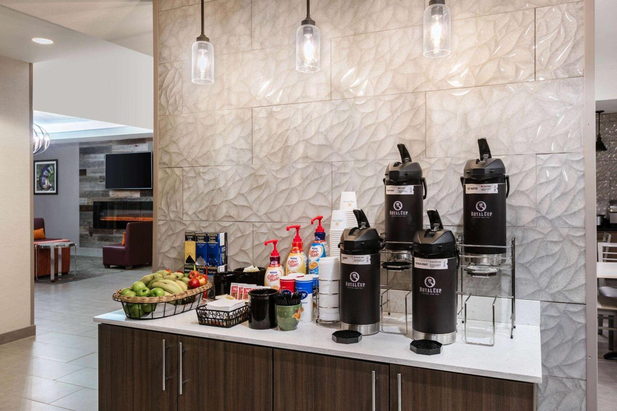 La Quinta By Wyndham Fredericksburg Hotel Екстериор снимка