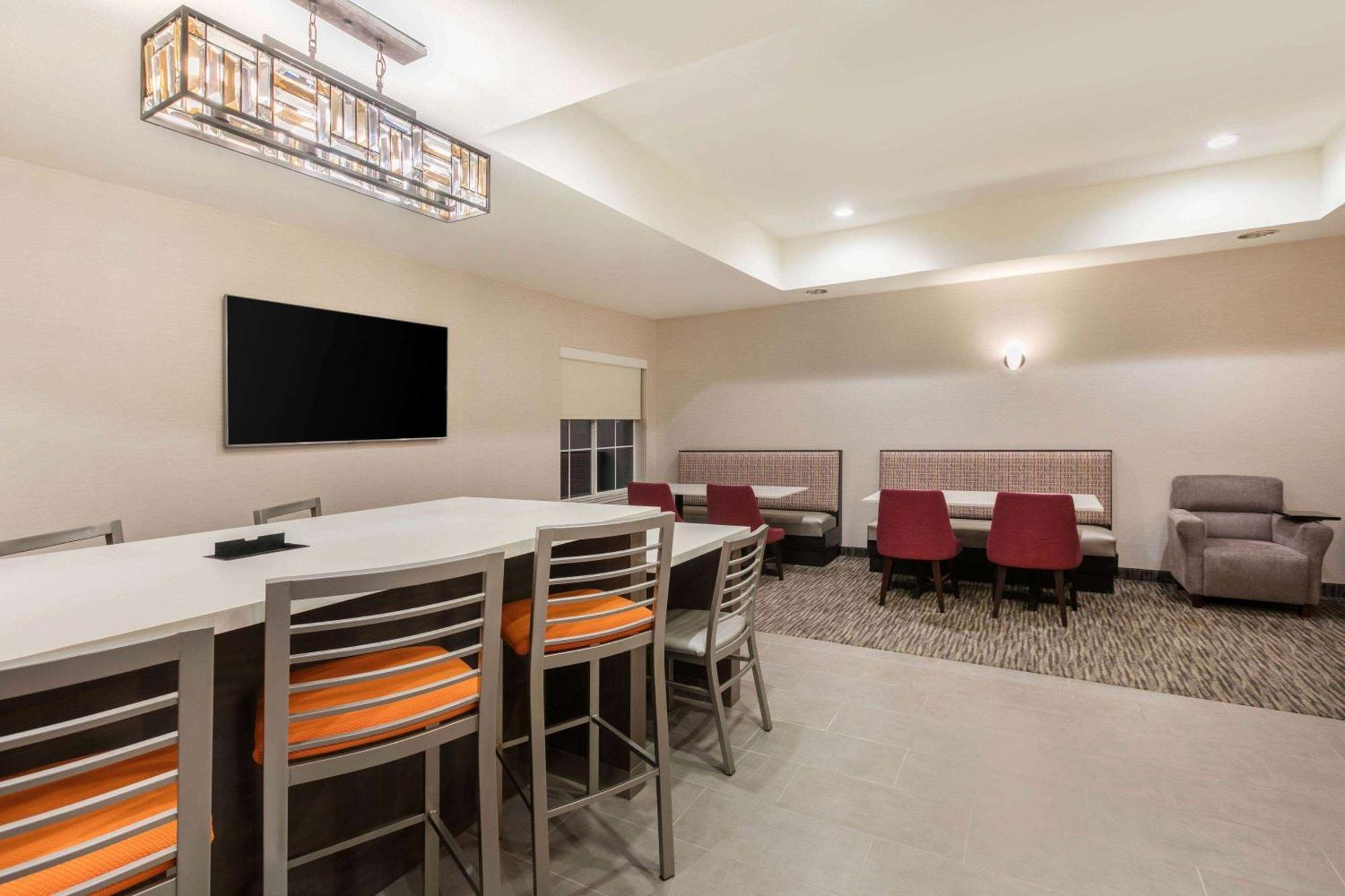 La Quinta By Wyndham Fredericksburg Hotel Екстериор снимка