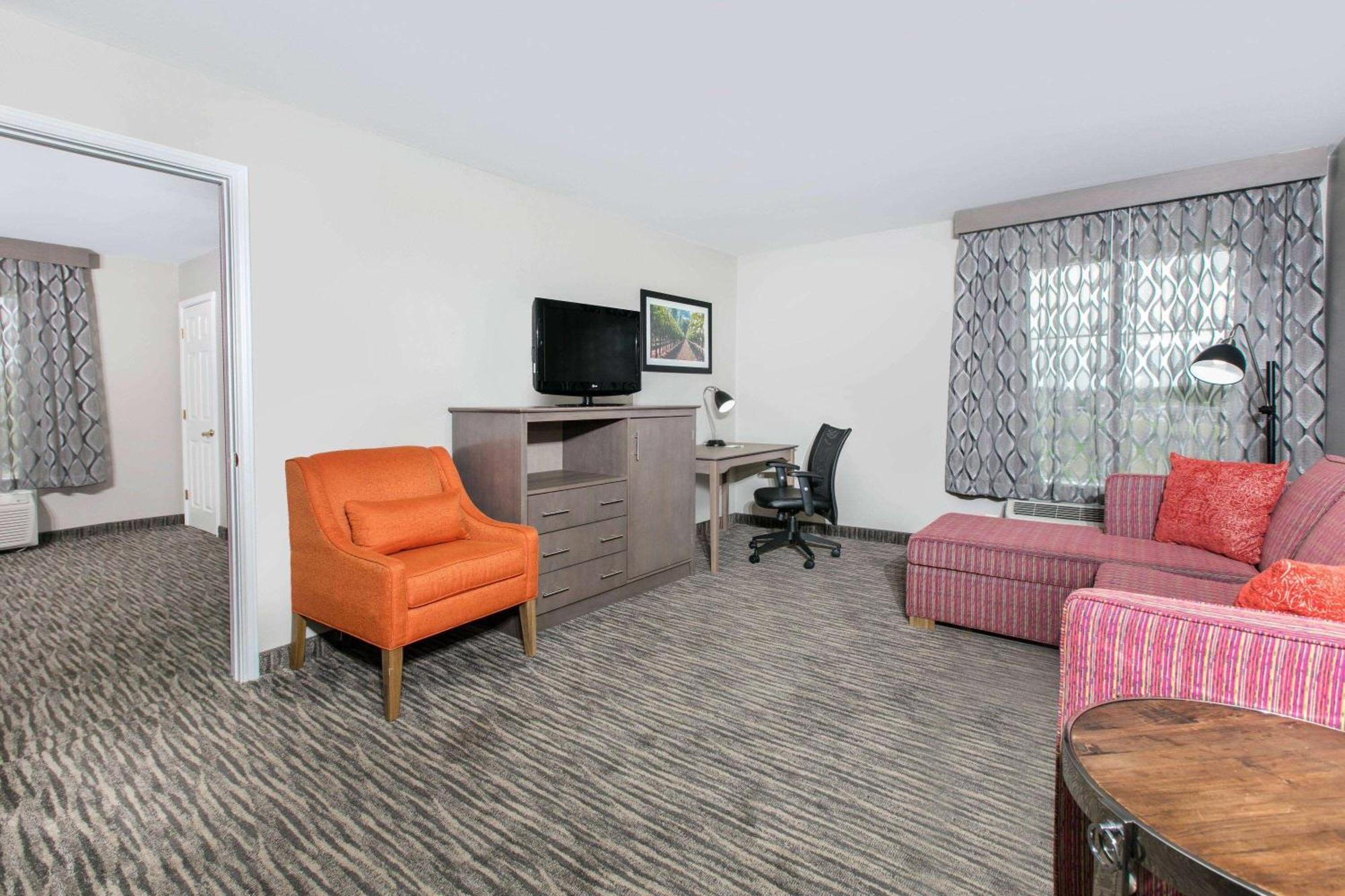 La Quinta By Wyndham Fredericksburg Hotel Екстериор снимка