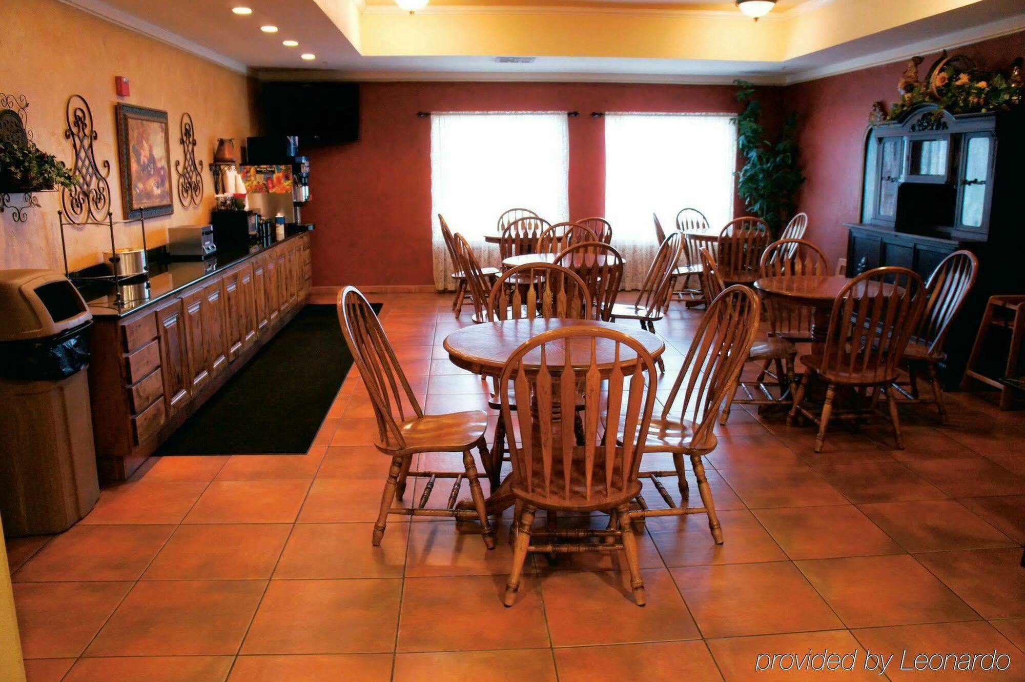 La Quinta By Wyndham Fredericksburg Hotel Екстериор снимка